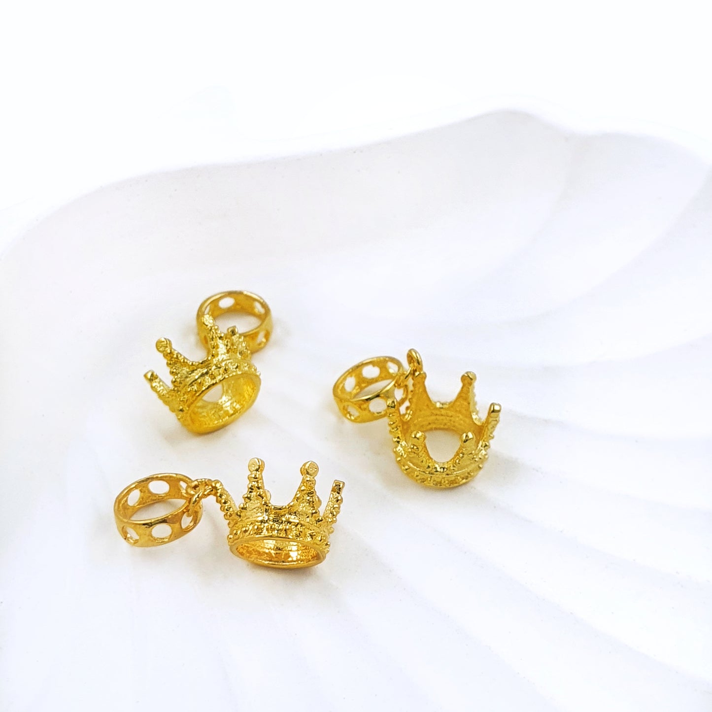 Royal King 3D Crown Charm