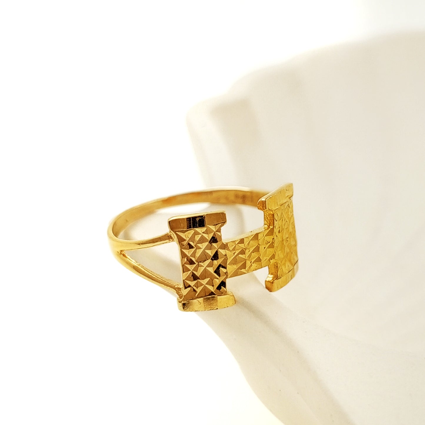 Amazonian Horizon Clic H Ring